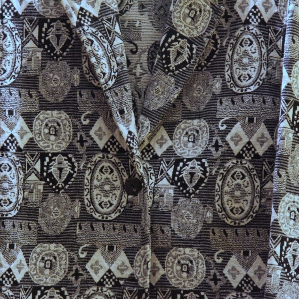 unique blazer - Picture 2 of 2